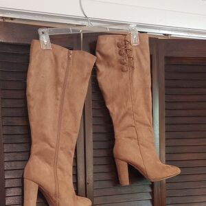 Elegant Tan Knee-High Boots